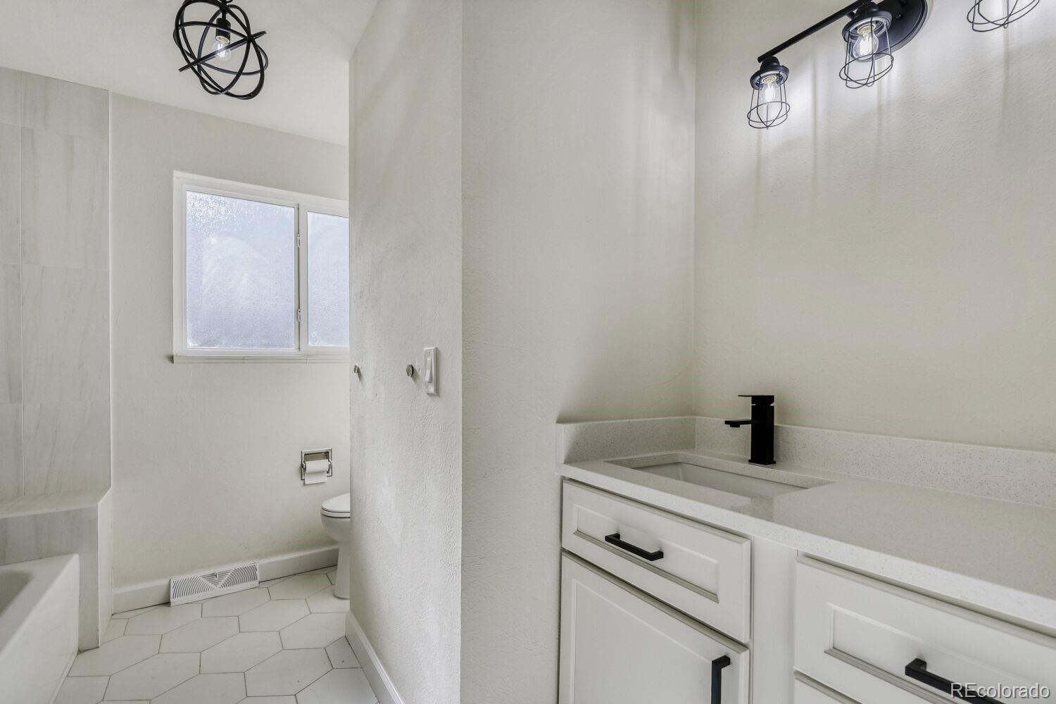 MLS Image #17 for 281 w acoma drive,littleton, Colorado