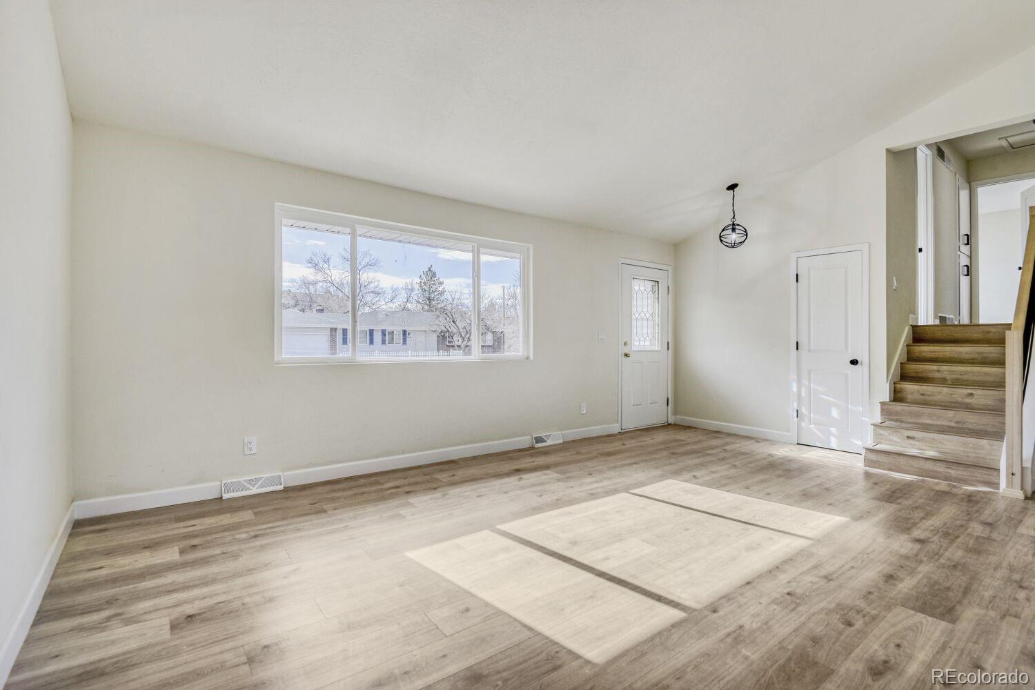 MLS Image #4 for 281 w acoma drive,littleton, Colorado