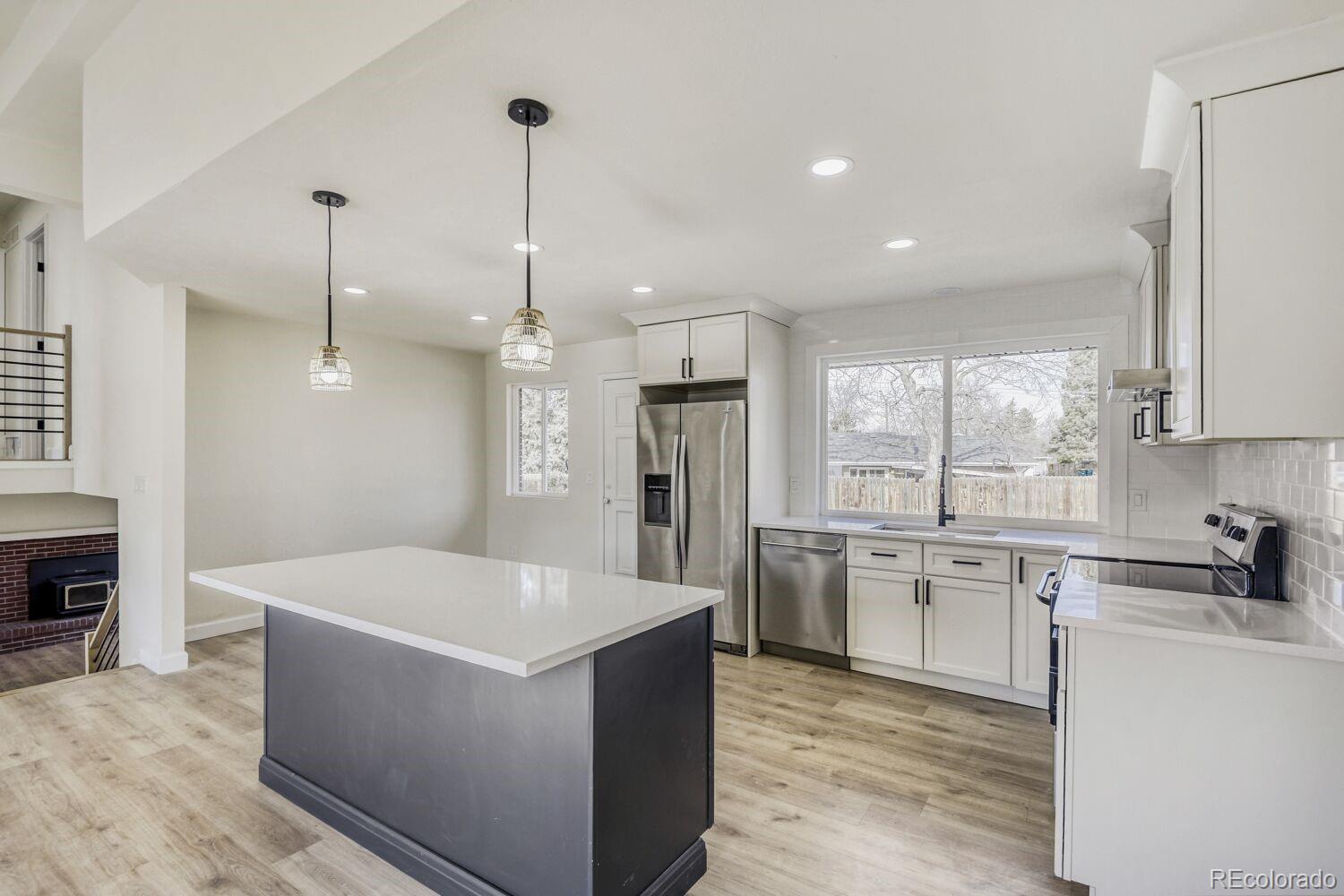 MLS Image #5 for 281 w acoma drive,littleton, Colorado