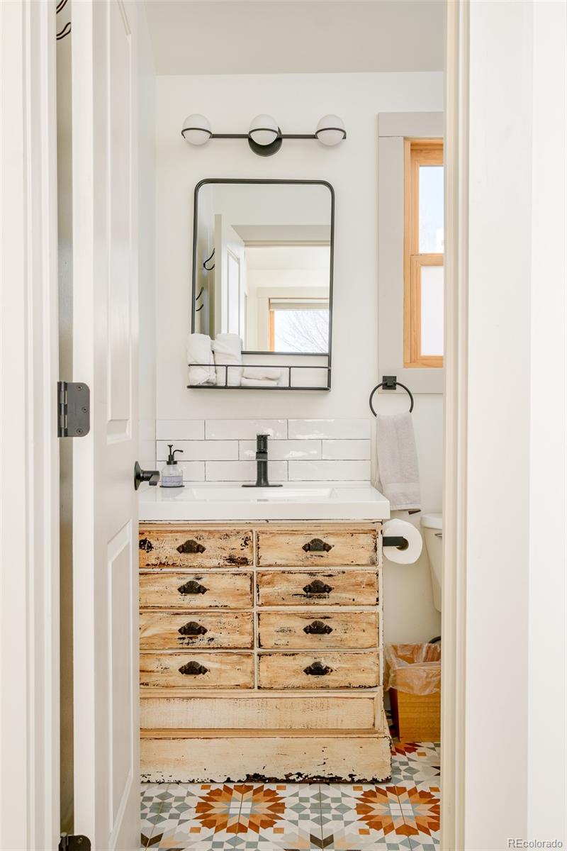 MLS Image #36 for 2719 w 32nd avenue,denver, Colorado