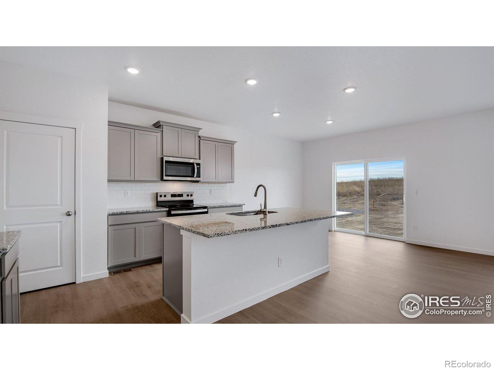 MLS Image #4 for 825 s apex avenue,fort lupton, Colorado