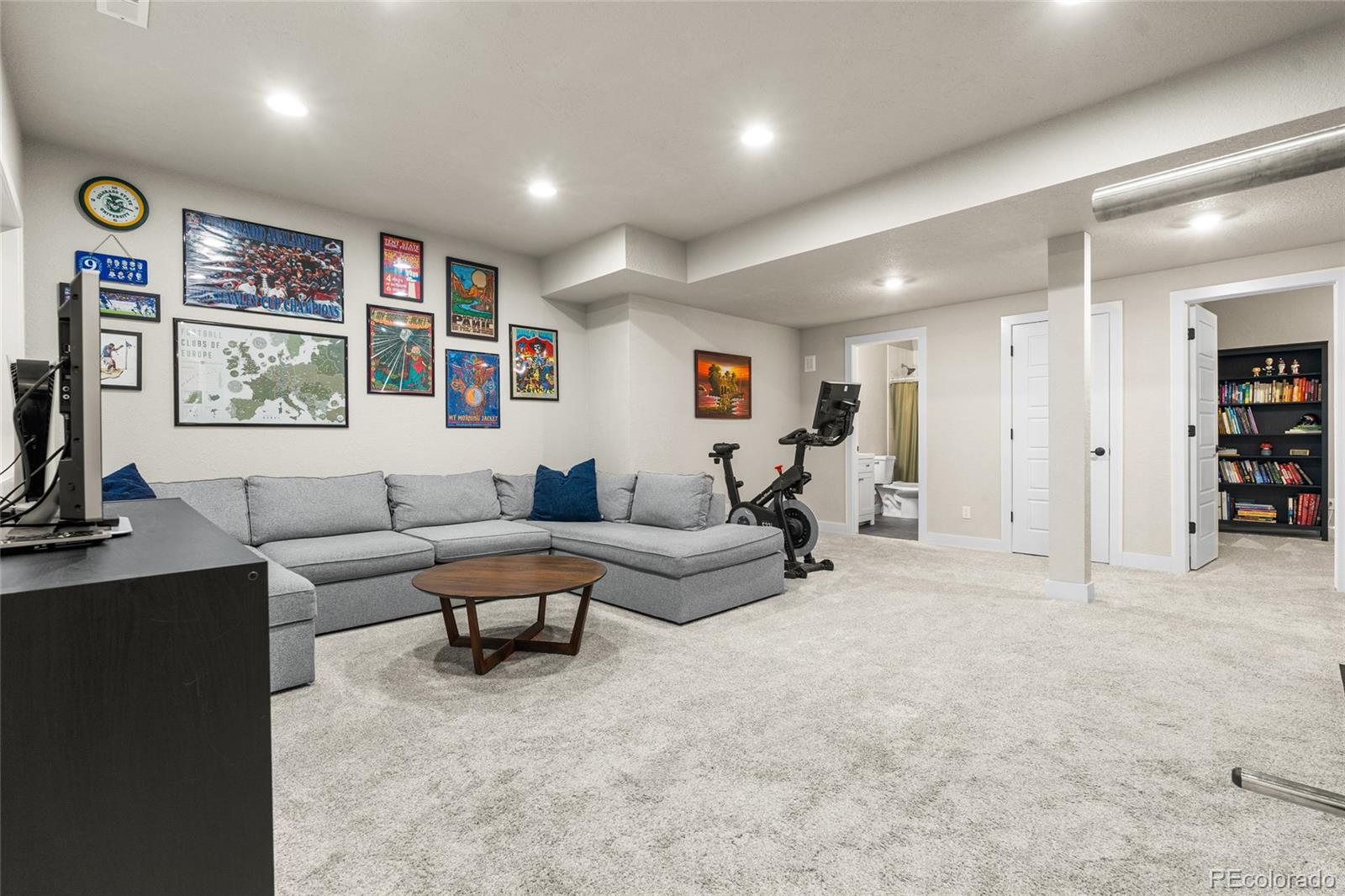 MLS Image #33 for 9792 e 60th avenue,denver, Colorado