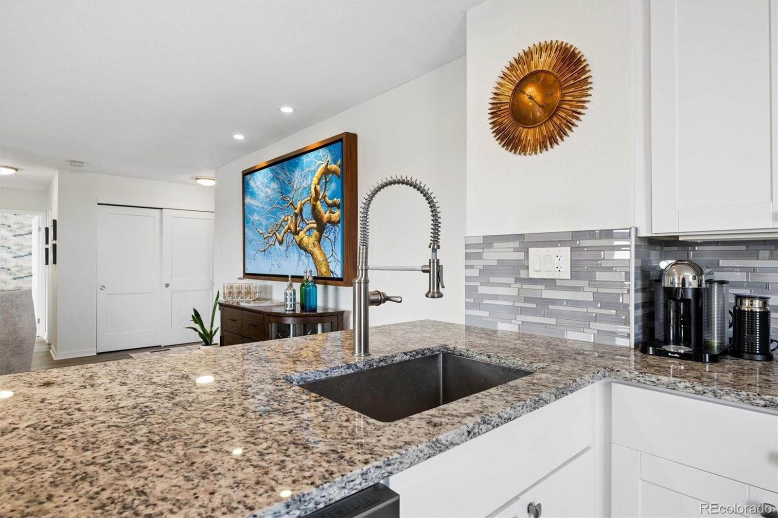 MLS Image #8 for 460 s marion parkway 951,denver, Colorado