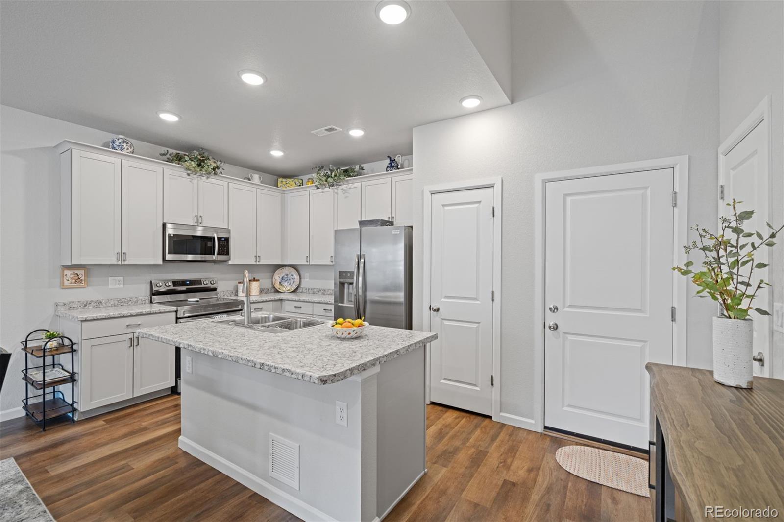 MLS Image #10 for 5030  mountain vista heights ,colorado springs, Colorado