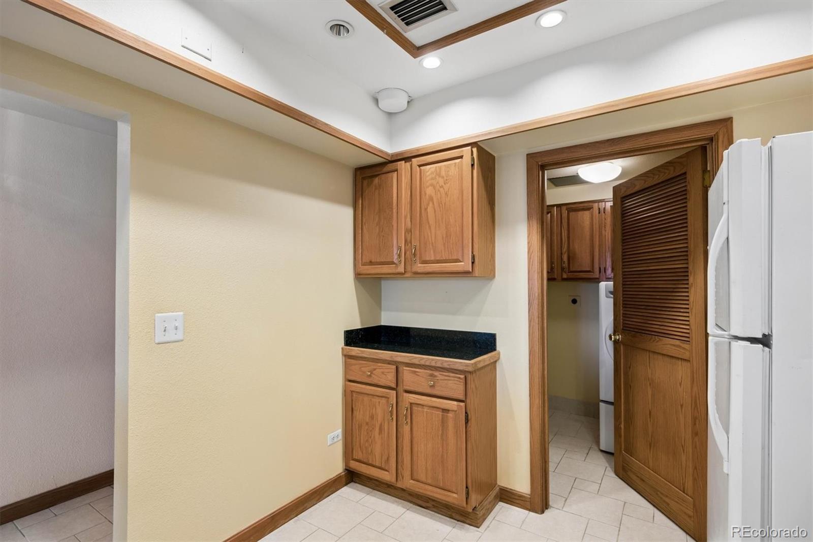 MLS Image #10 for 1900 e girard place,englewood, Colorado