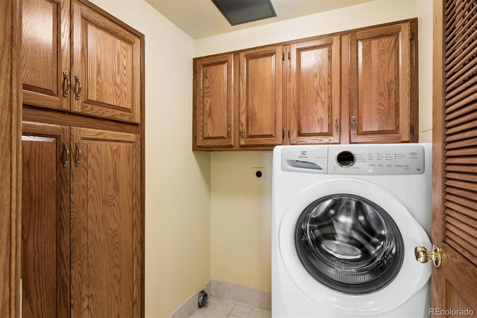 MLS Image #19 for 1900 e girard place,englewood, Colorado