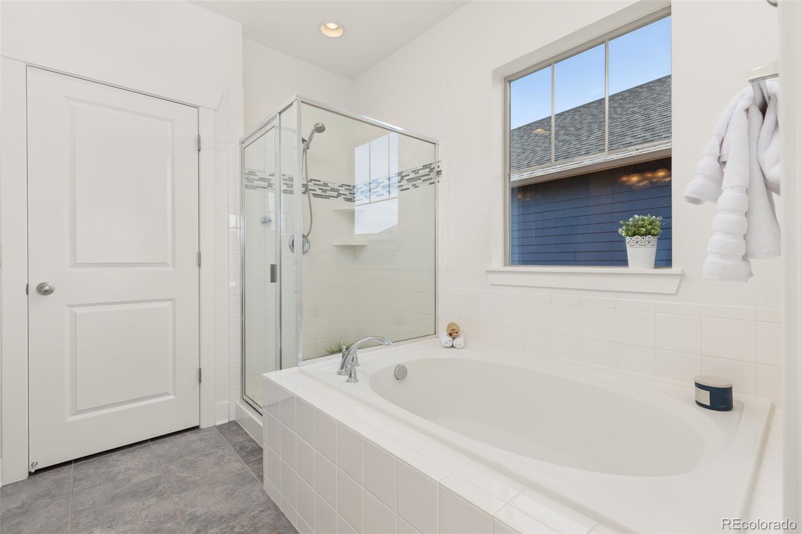 MLS Image #18 for 8518 e 54th place ,denver, Colorado