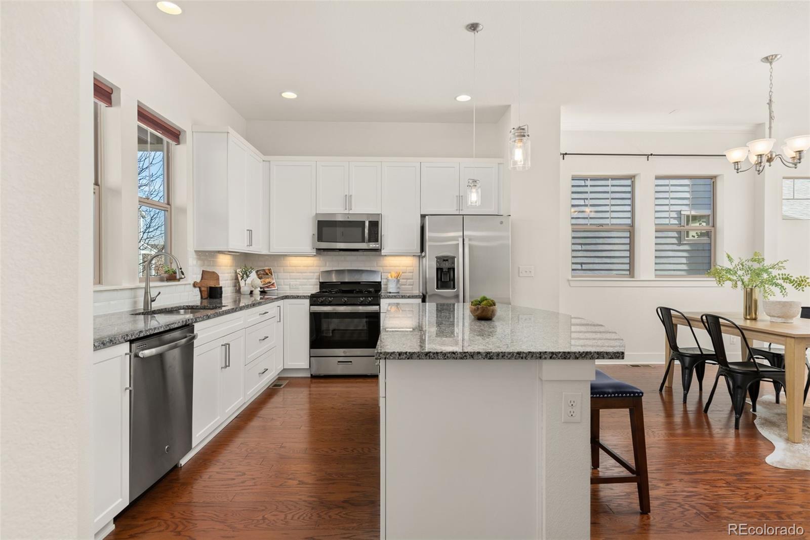 MLS Image #6 for 8518 e 54th place ,denver, Colorado