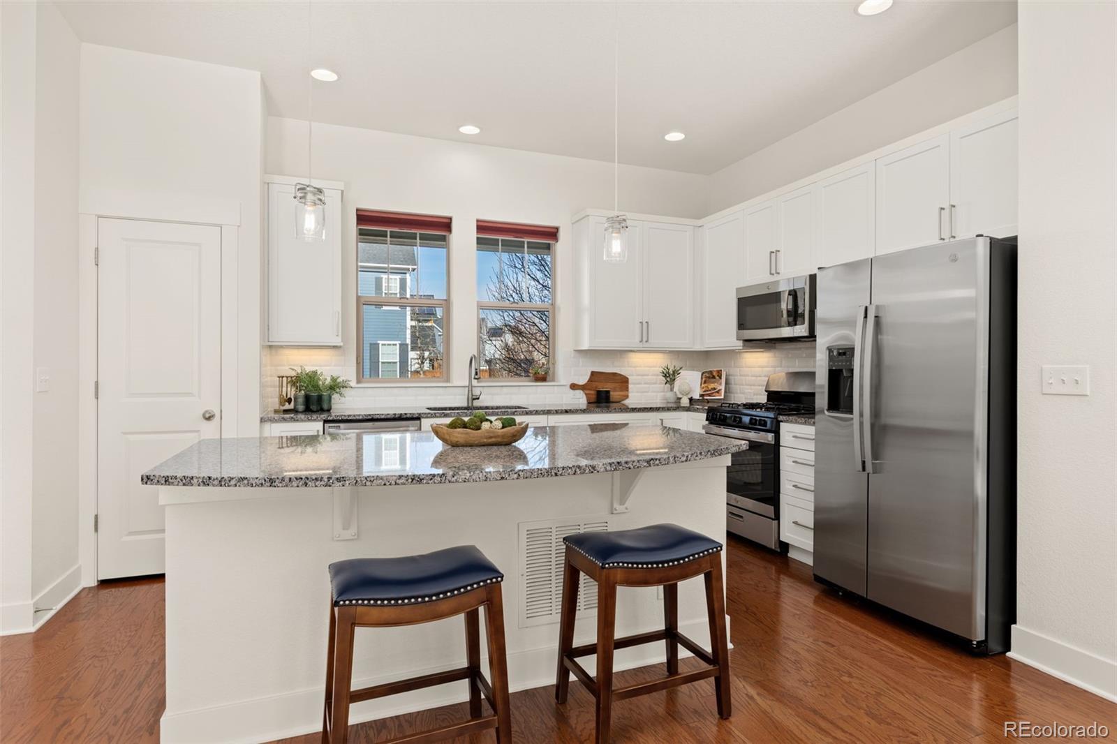 MLS Image #7 for 8518 e 54th place ,denver, Colorado