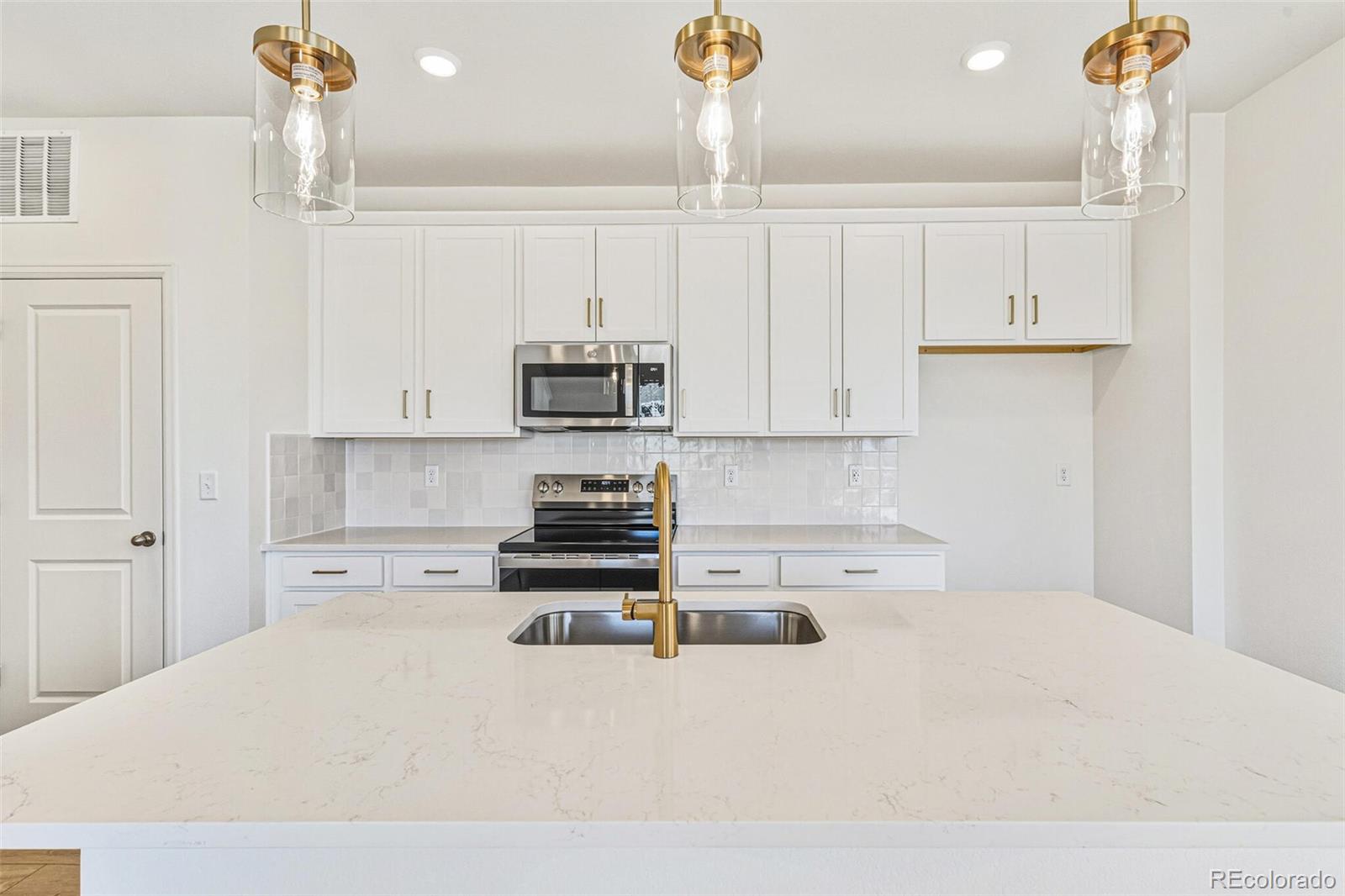 MLS Image #7 for 13499 e 111th avenue,commerce city, Colorado
