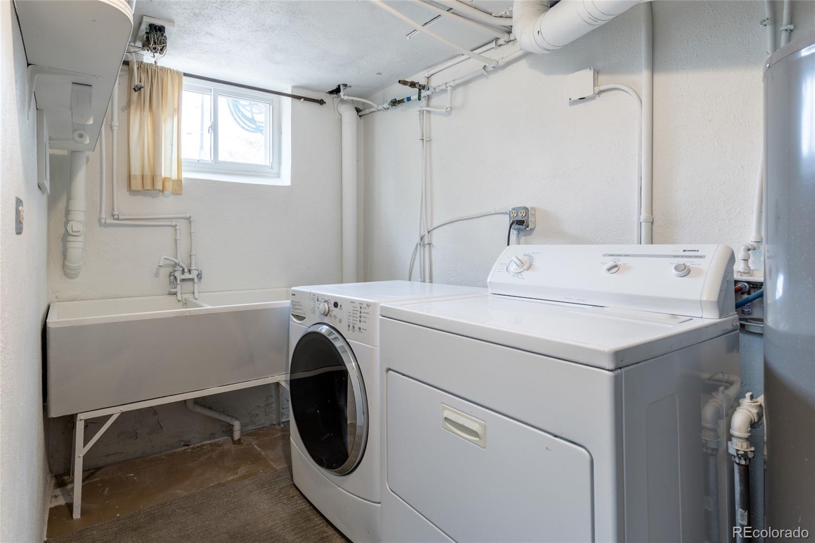 MLS Image #21 for 2261 s lincoln street,denver, Colorado
