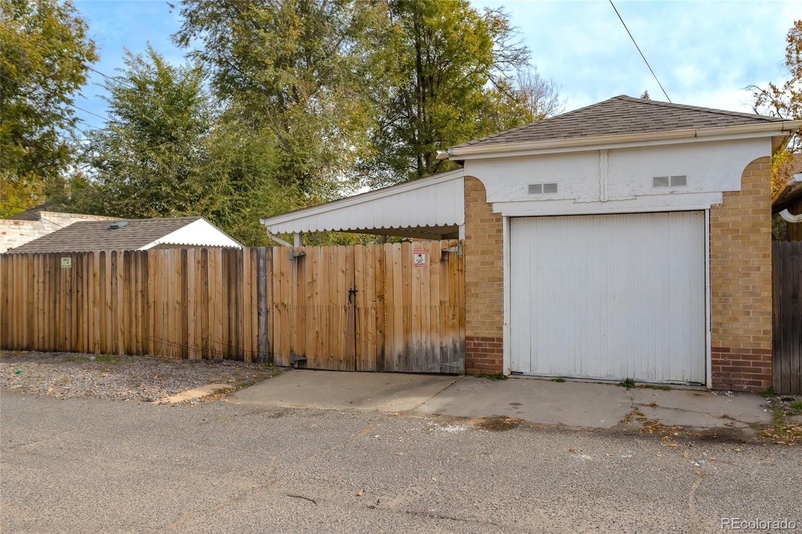 MLS Image #24 for 2261 s lincoln street,denver, Colorado