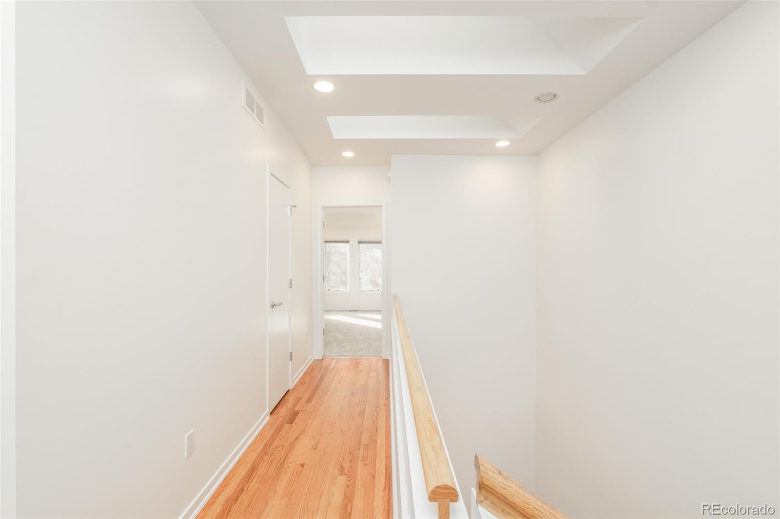 MLS Image #12 for 355 n ogden street,denver, Colorado