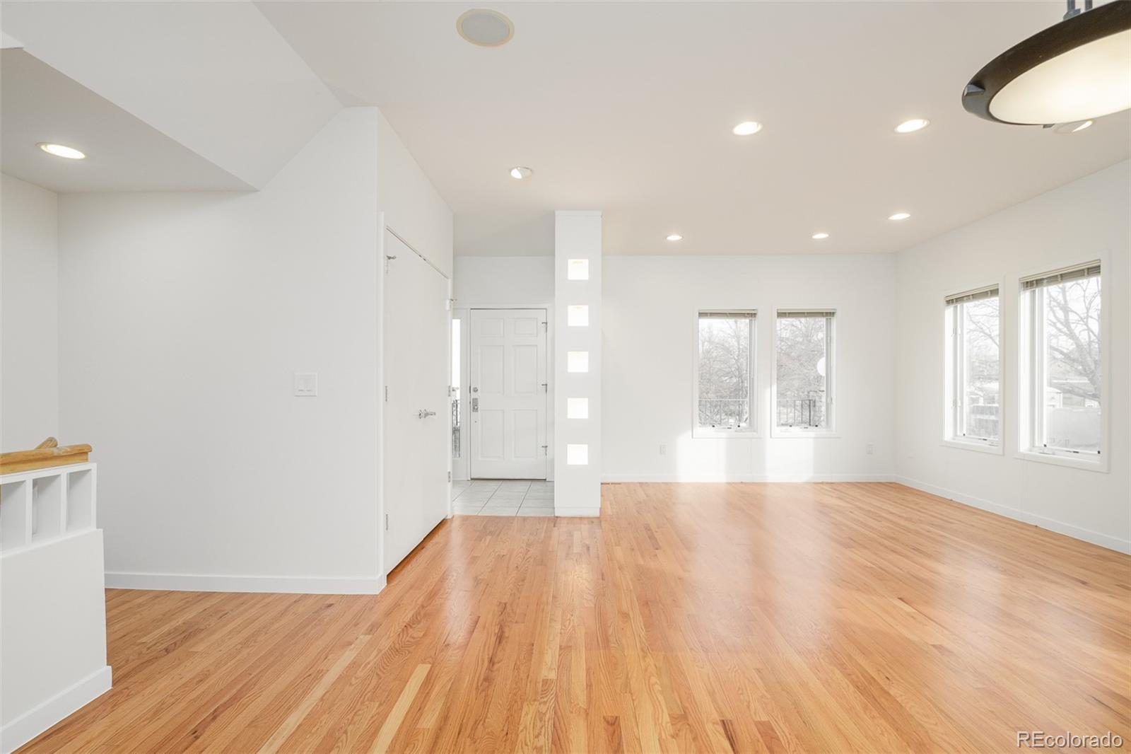 MLS Image #3 for 355 n ogden street,denver, Colorado