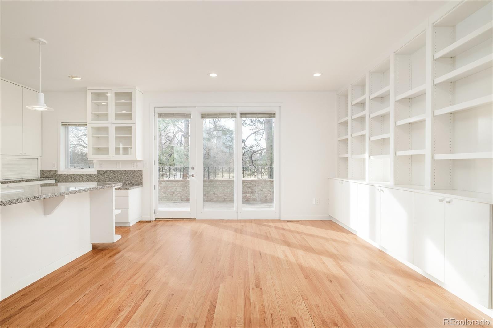 MLS Image #6 for 355 n ogden street,denver, Colorado