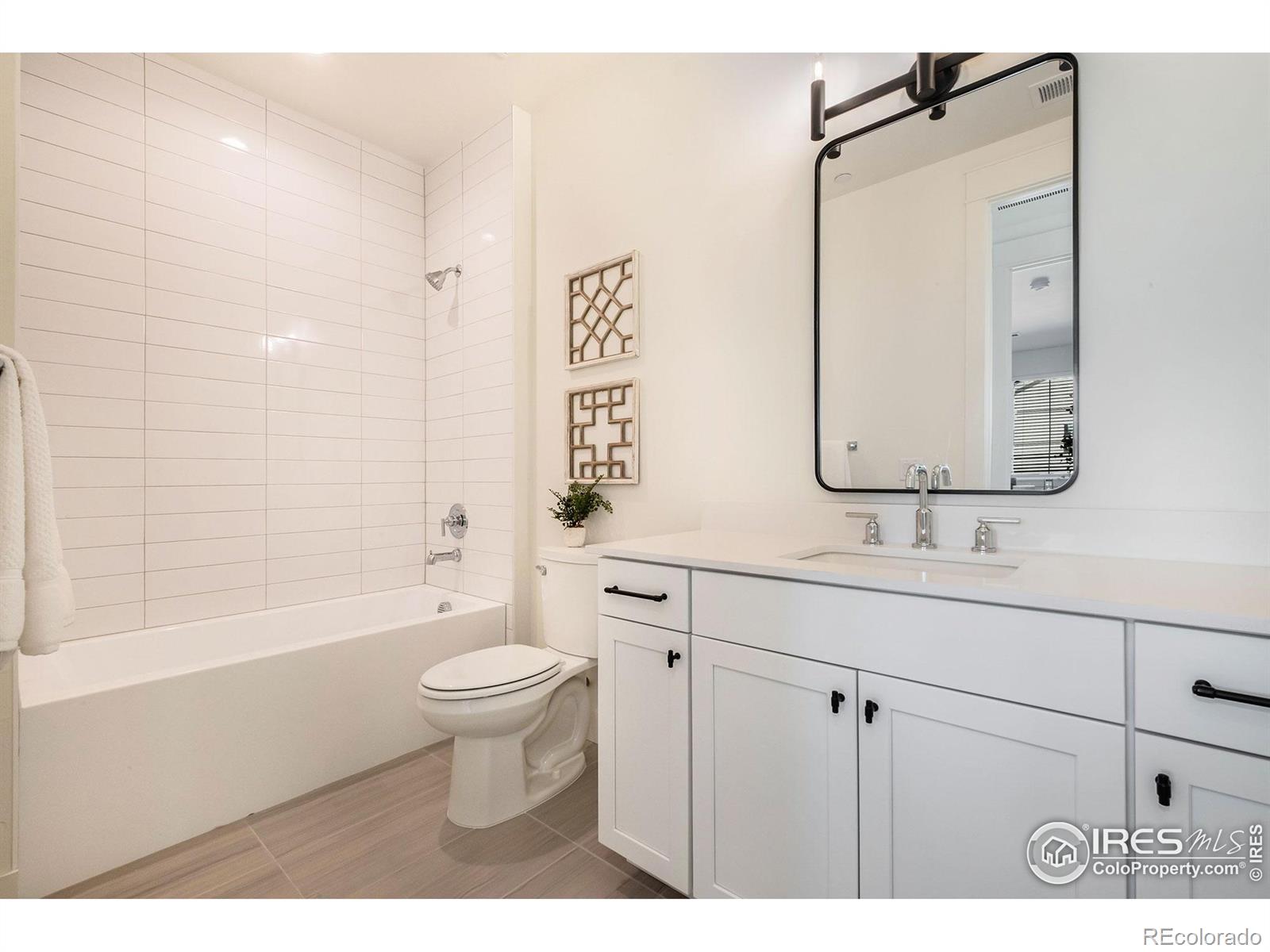MLS Image #14 for 5198  stonewall street,loveland, Colorado