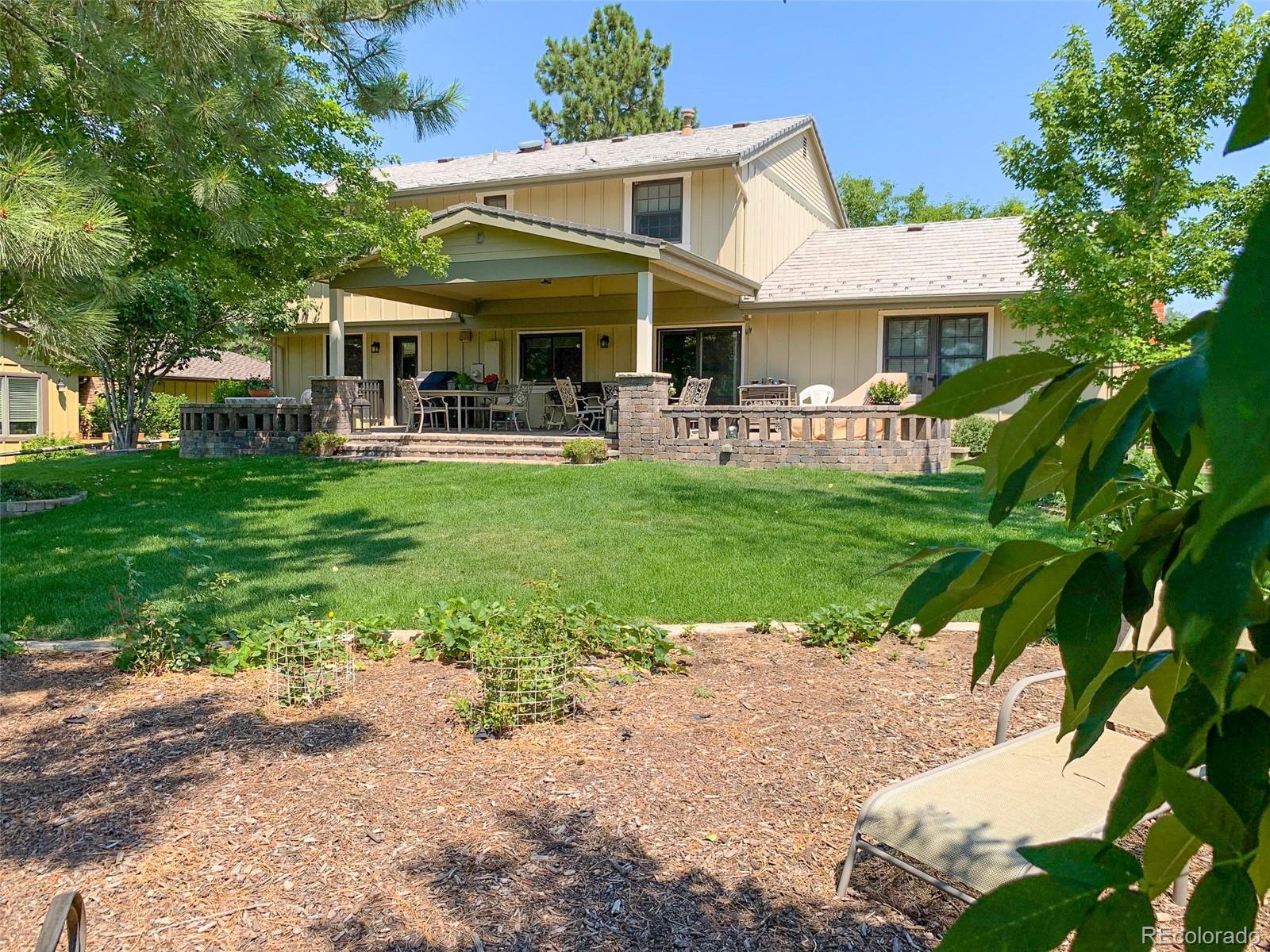 MLS Image #1 for 7518 s willow circle,centennial, Colorado