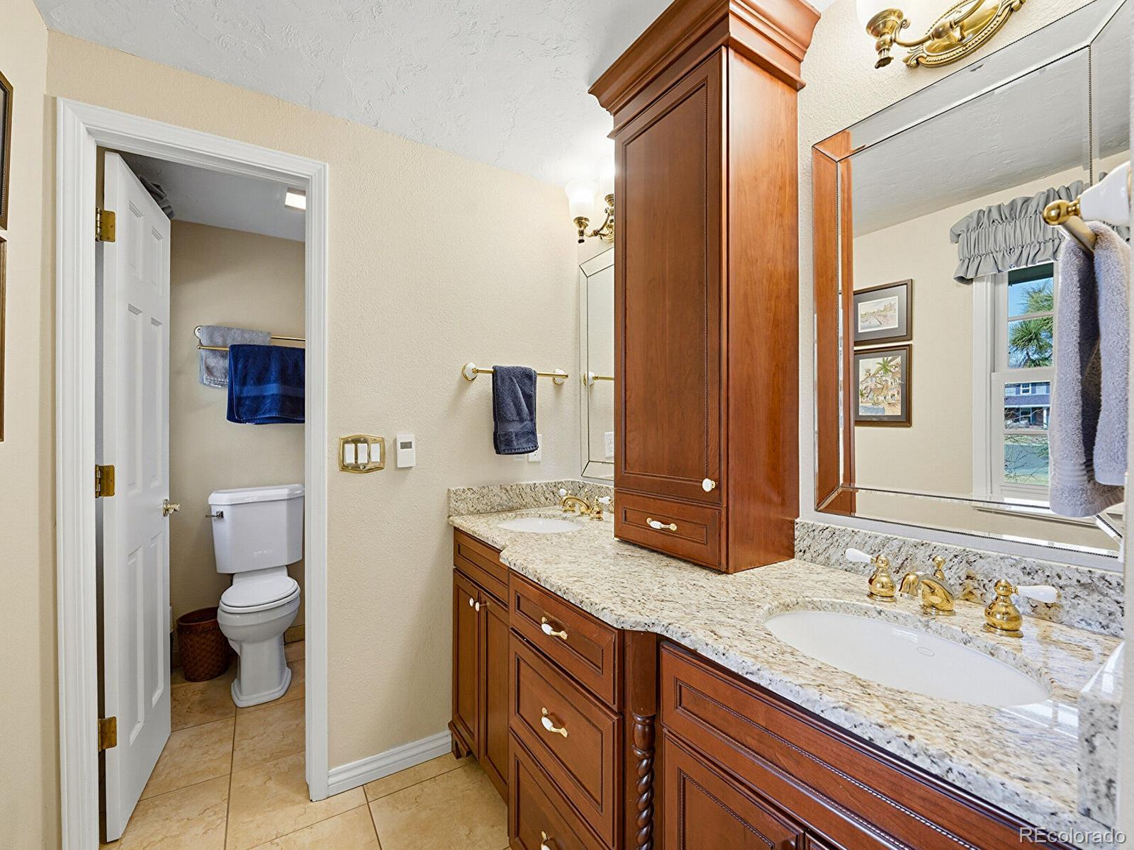 MLS Image #17 for 7518 s willow circle,centennial, Colorado