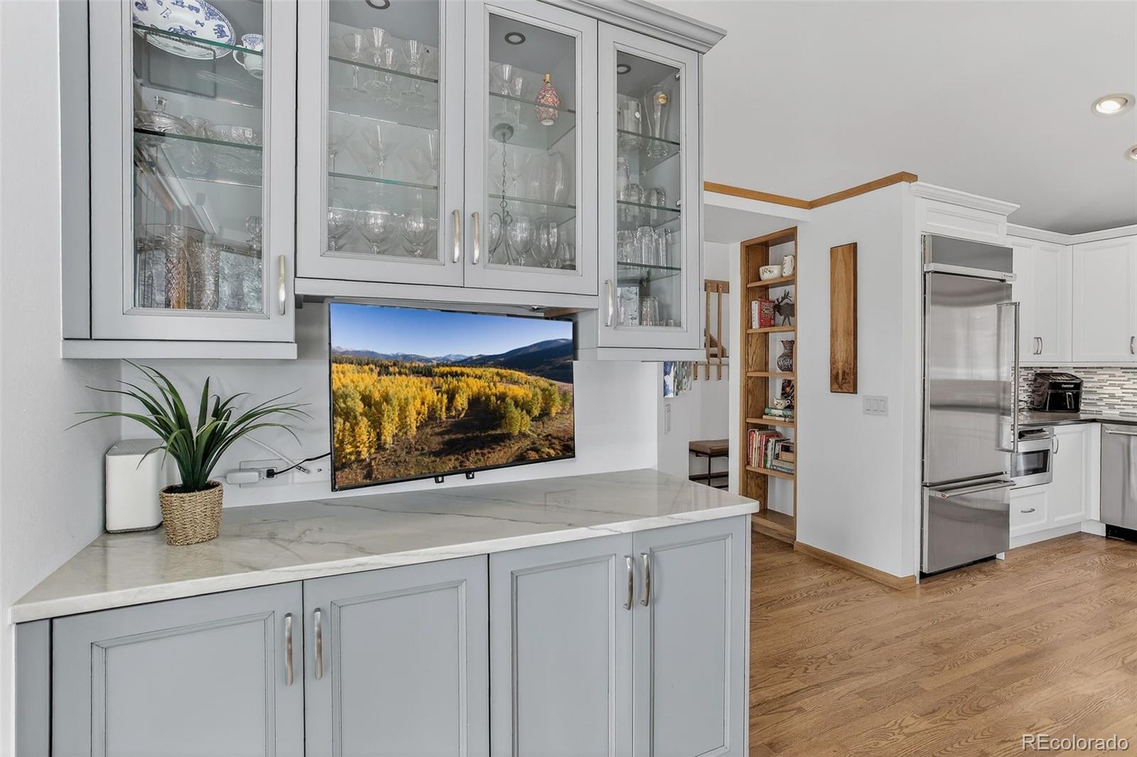 MLS Image #14 for 1209  northridge court,golden, Colorado