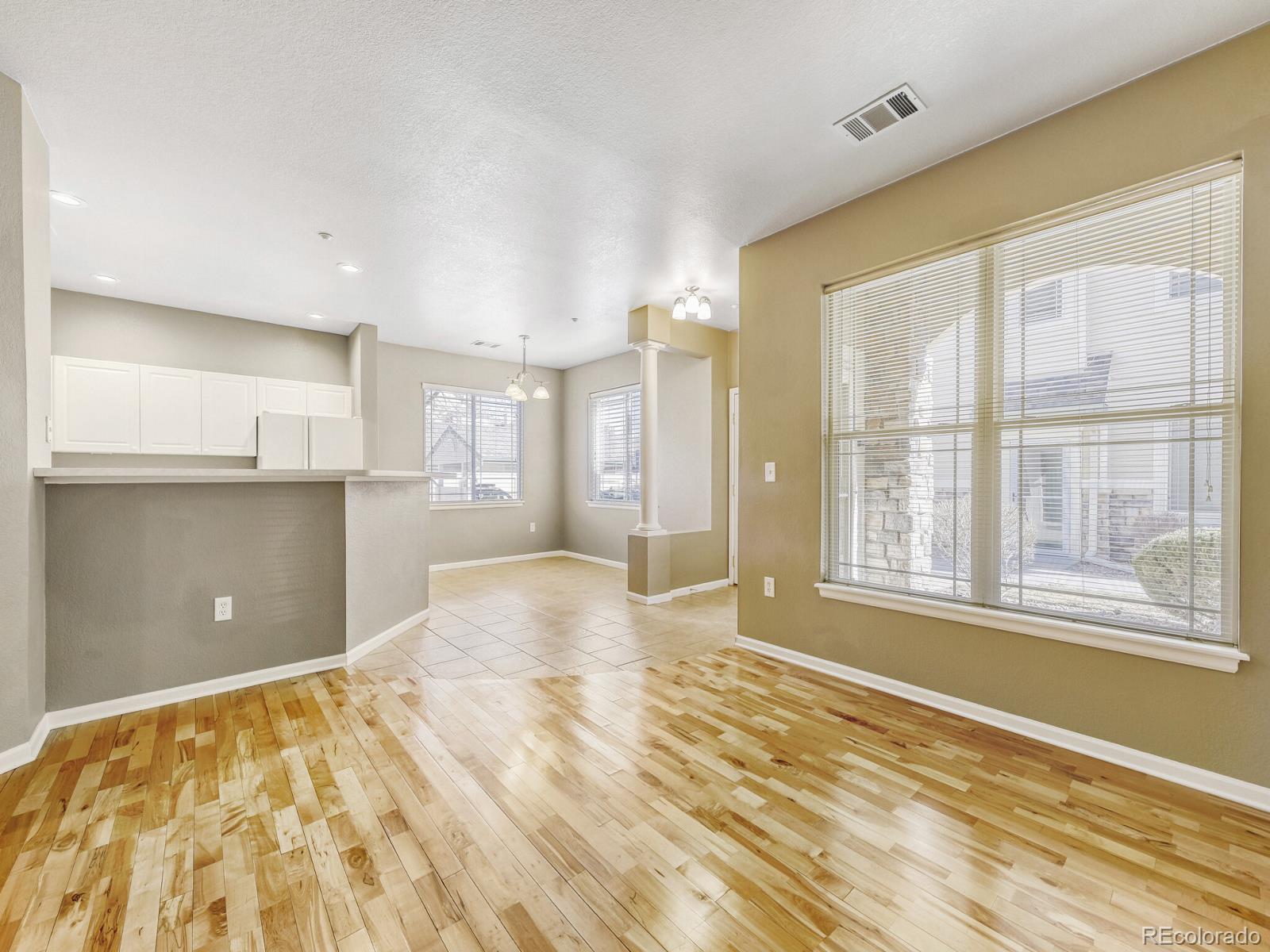 MLS Image #2 for 8369 s independence circle 101,littleton, Colorado