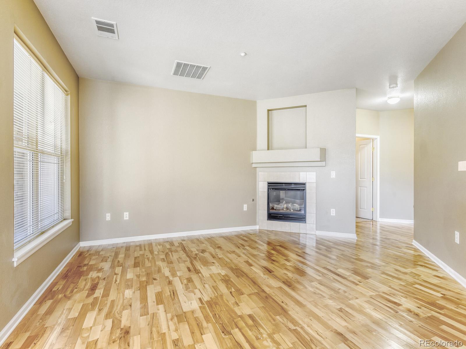 MLS Image #3 for 8369 s independence circle 101,littleton, Colorado