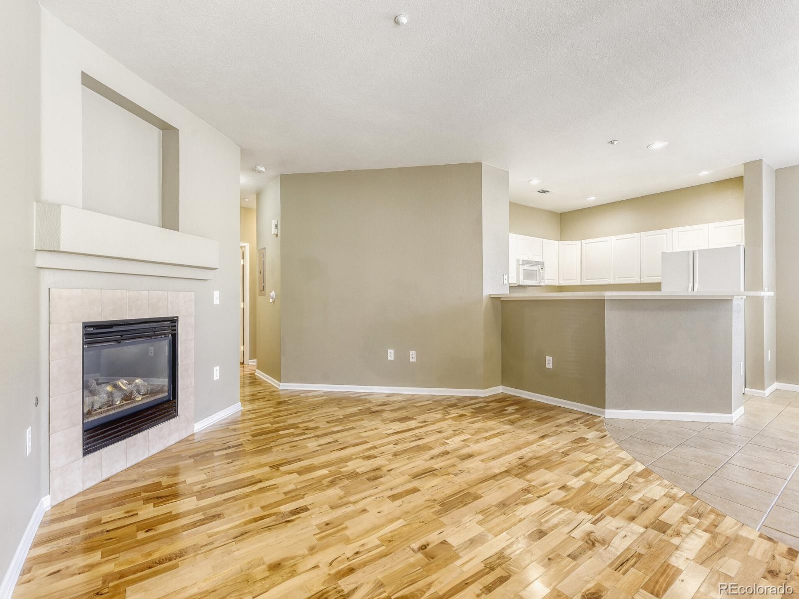 MLS Image #4 for 8369 s independence circle 101,littleton, Colorado
