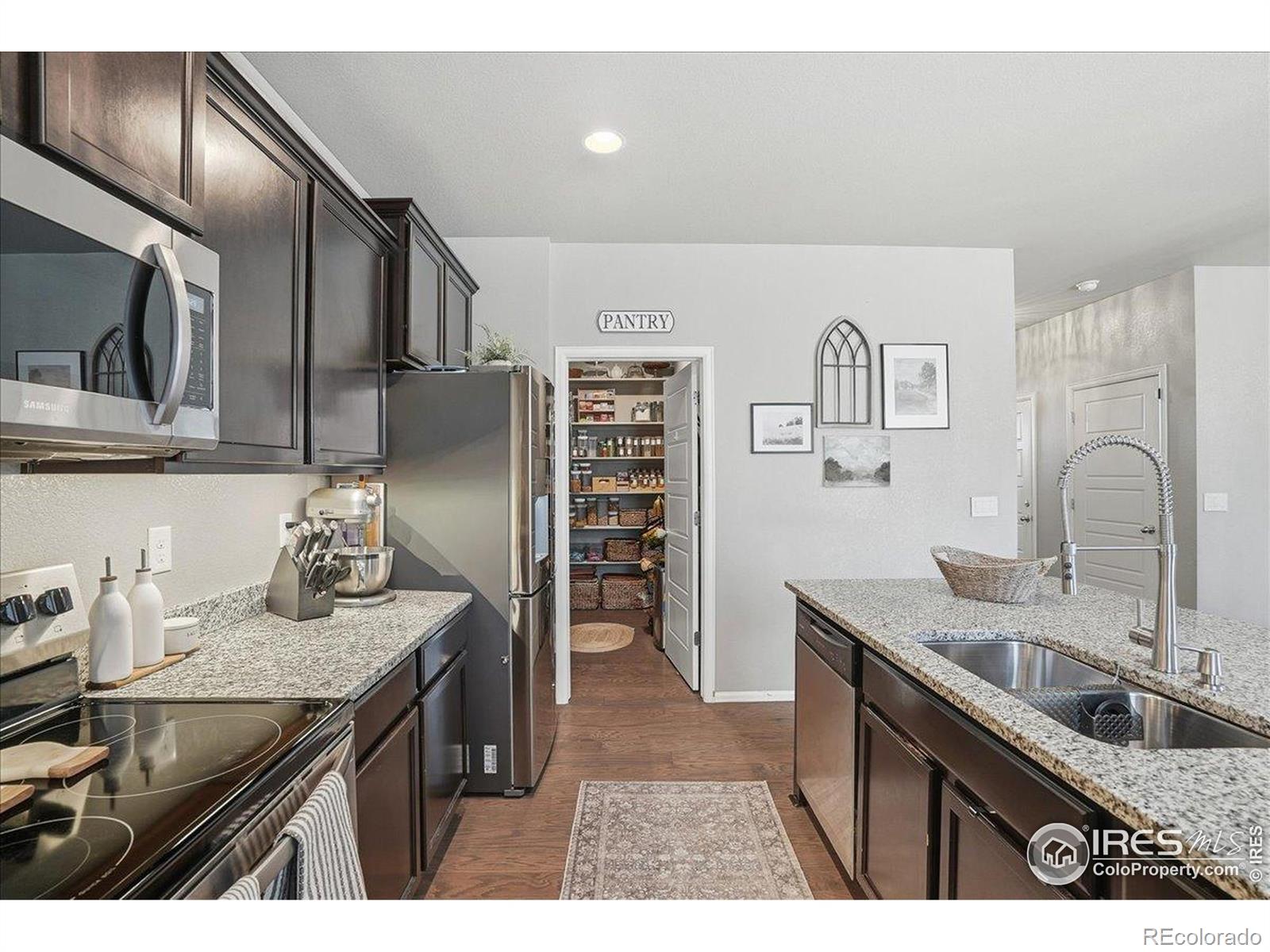 MLS Image #10 for 13857  tamarac street,thornton, Colorado