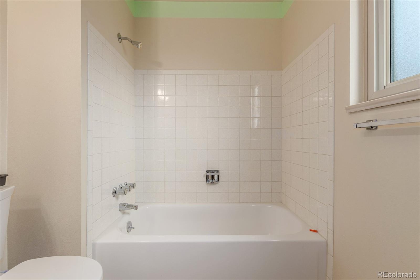 MLS Image #13 for 8414  kendall court,arvada, Colorado