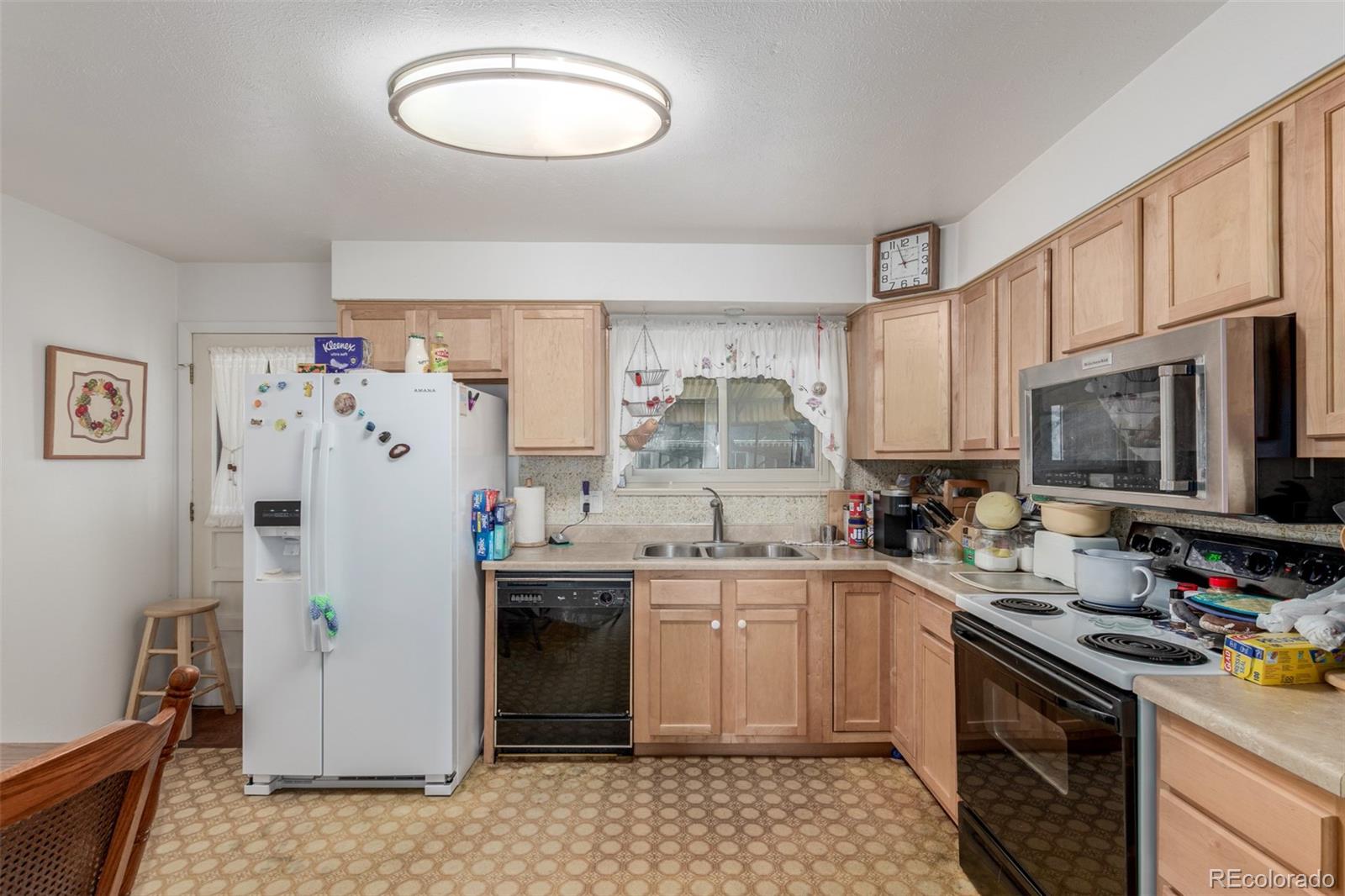 MLS Image #8 for 8414  kendall court,arvada, Colorado