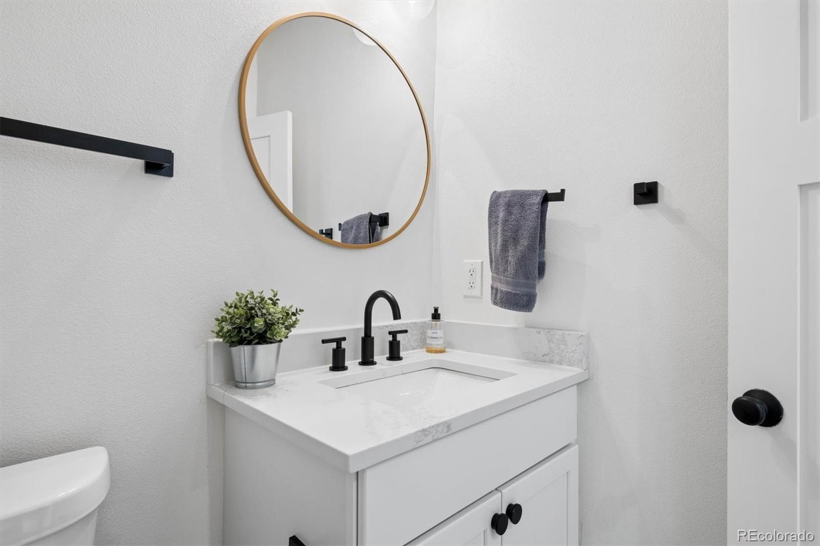 MLS Image #6 for 123 s emerson street,denver, Colorado