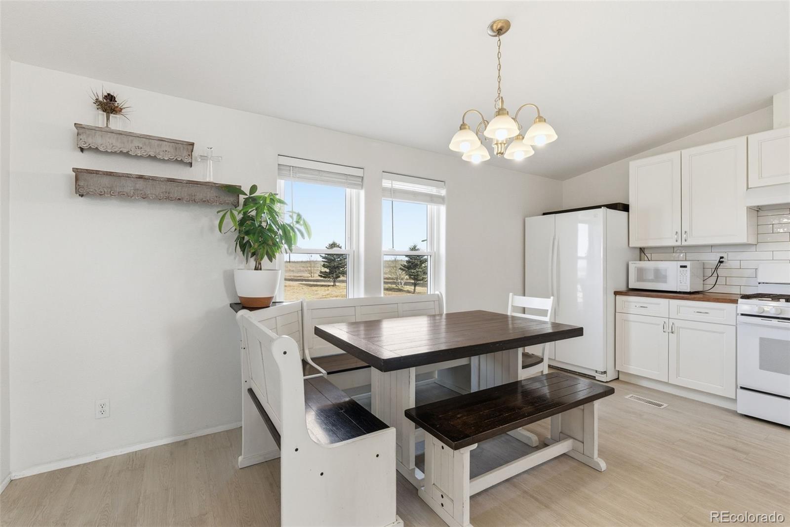 MLS Image #11 for 40100  county road 153 ,agate, Colorado