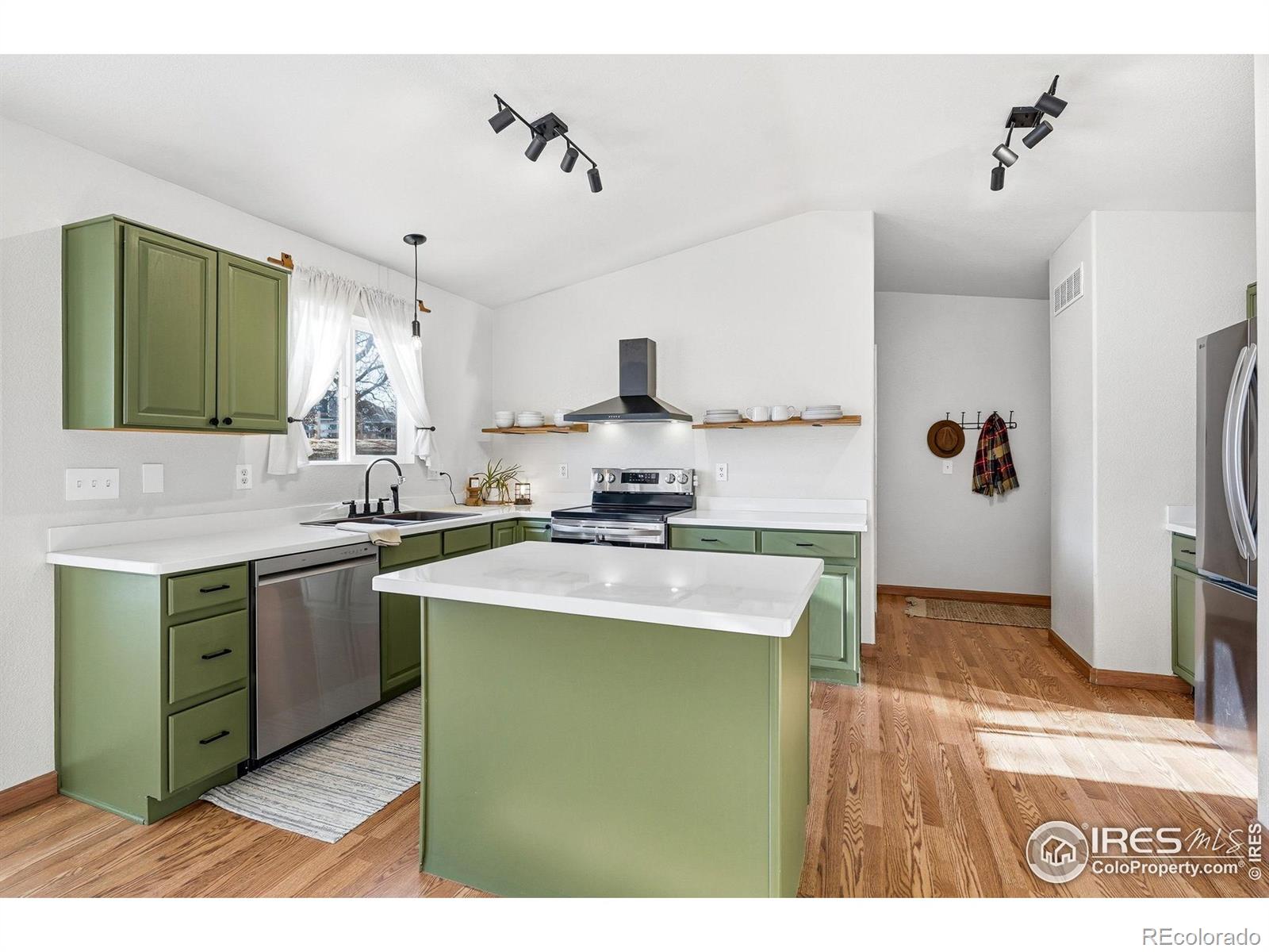 MLS Image #9 for 1273  trail ridge road,longmont, Colorado