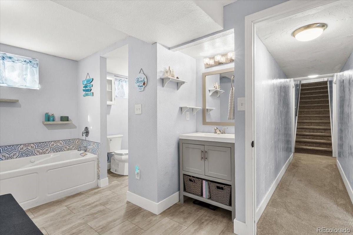 MLS Image #14 for 921 s taft street,lakewood, Colorado