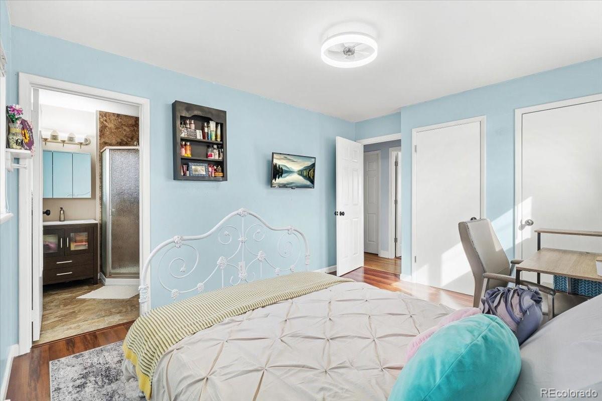 MLS Image #15 for 921 s taft street,lakewood, Colorado