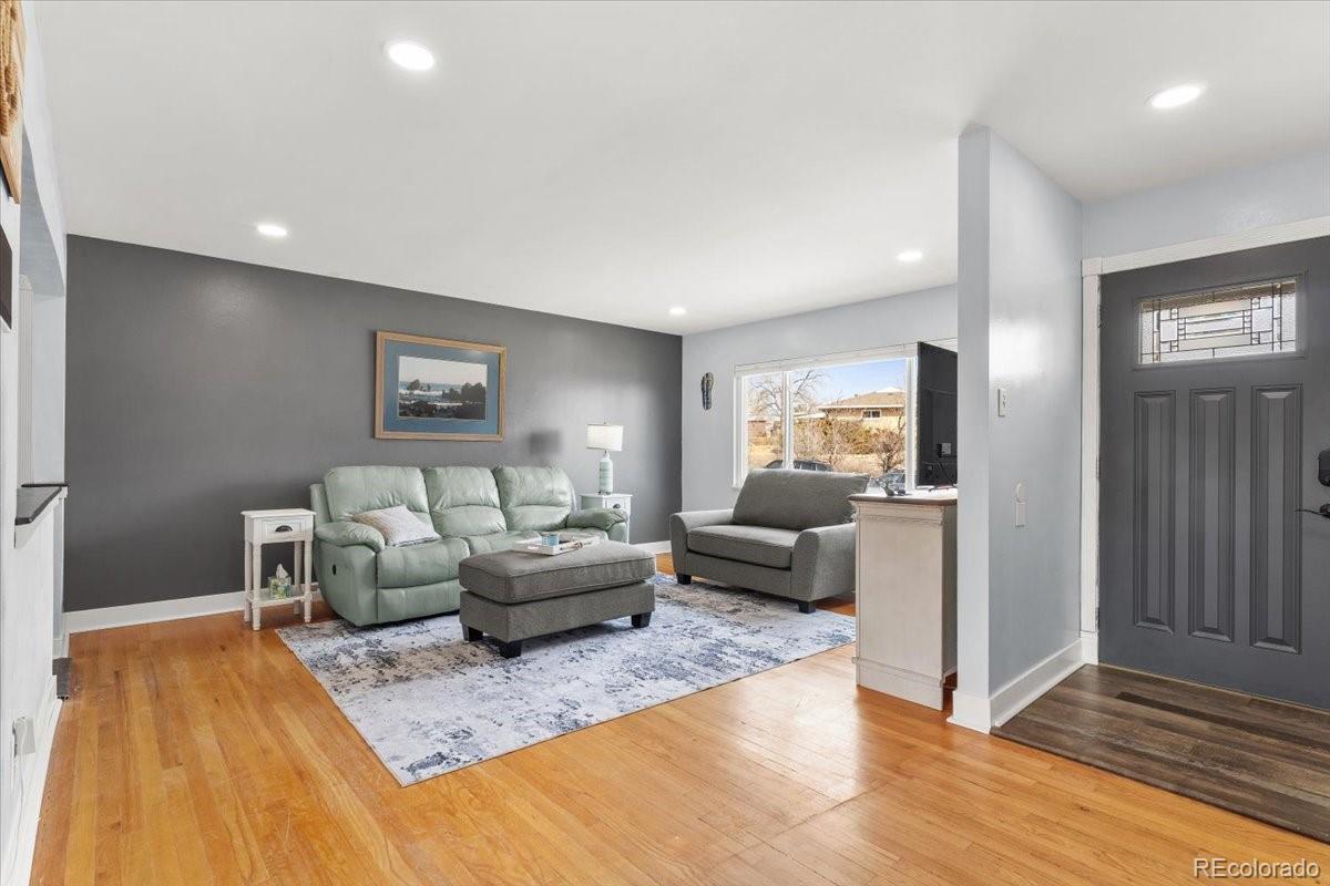 MLS Image #2 for 921 s taft street,lakewood, Colorado