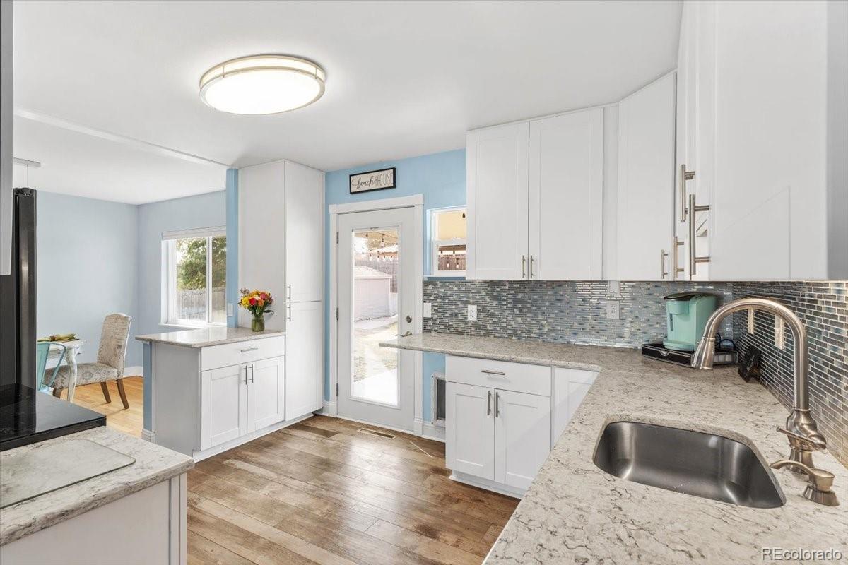 MLS Image #9 for 921 s taft street,lakewood, Colorado