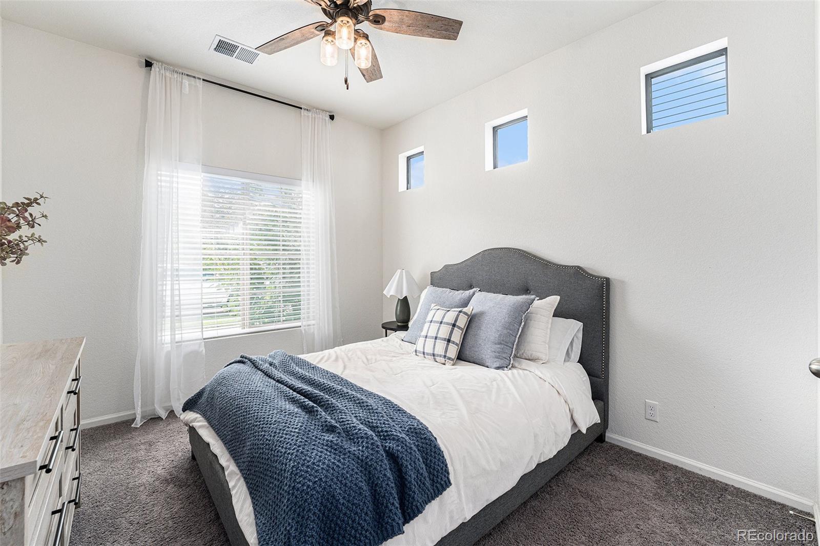 MLS Image #17 for 18253 e 52nd avenue,denver, Colorado
