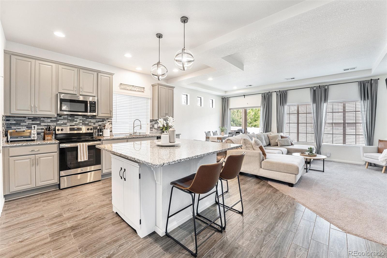 MLS Image #4 for 18253 e 52nd avenue,denver, Colorado