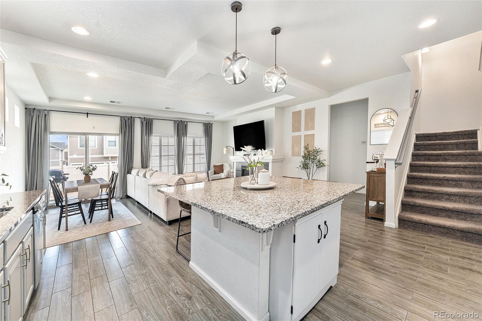 MLS Image #5 for 18253 e 52nd avenue,denver, Colorado