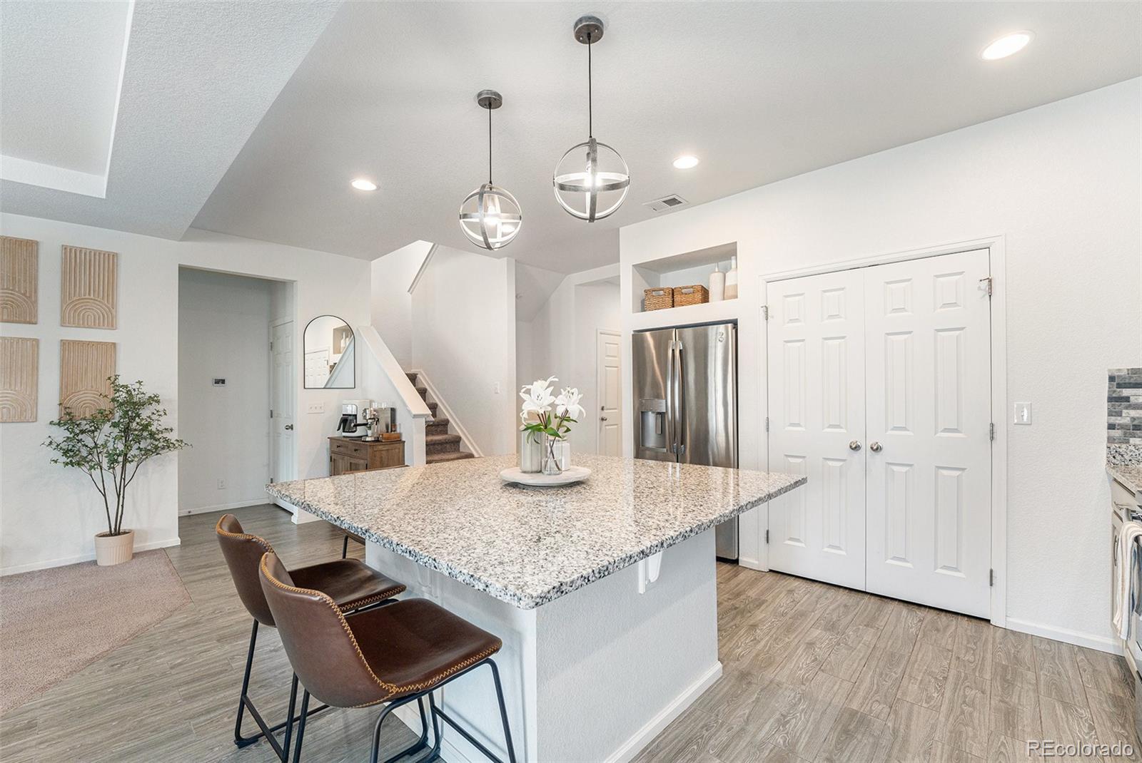 MLS Image #6 for 18253 e 52nd avenue,denver, Colorado