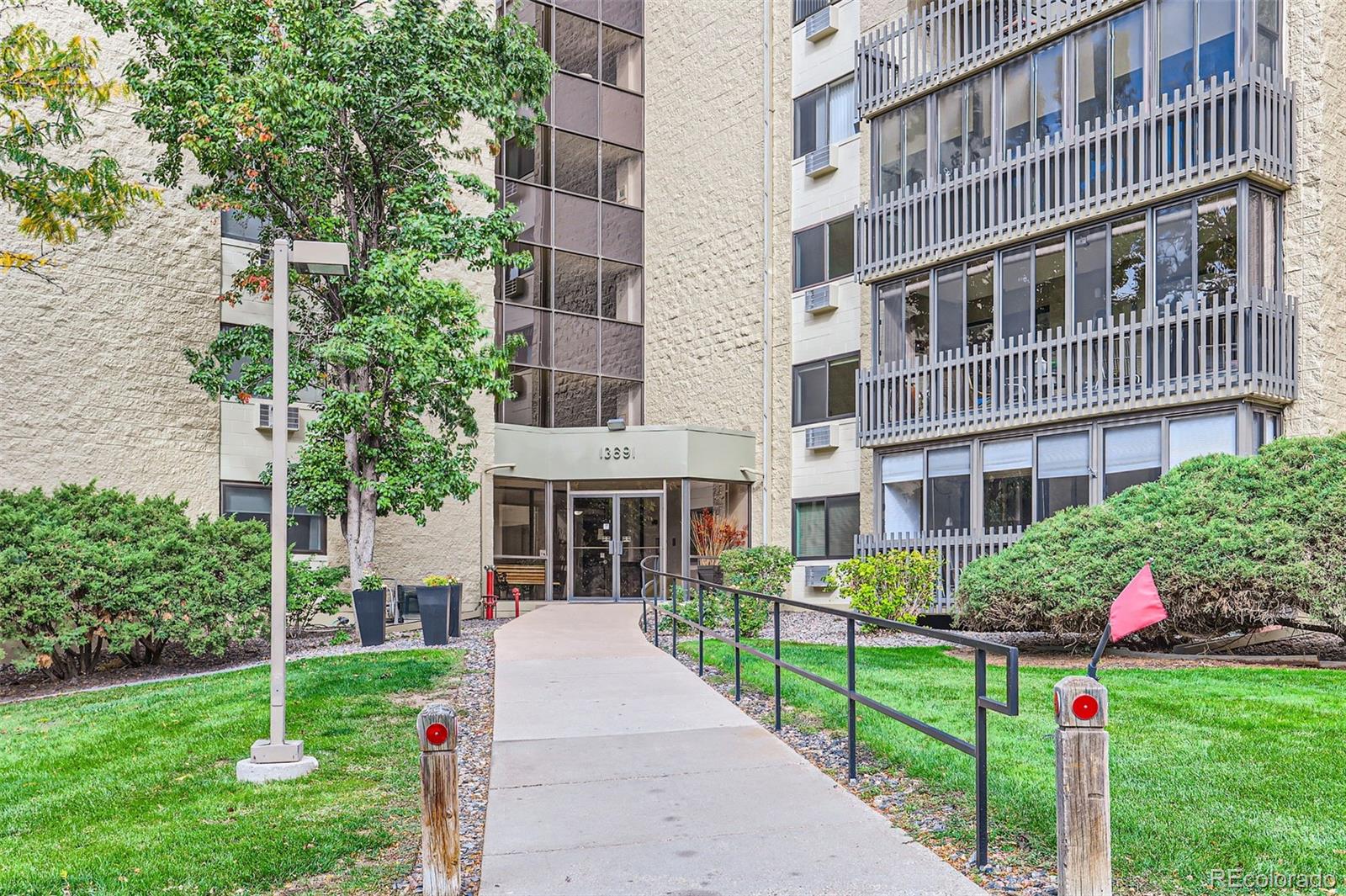 MLS Image #3 for 13691 e marina drive,aurora, Colorado