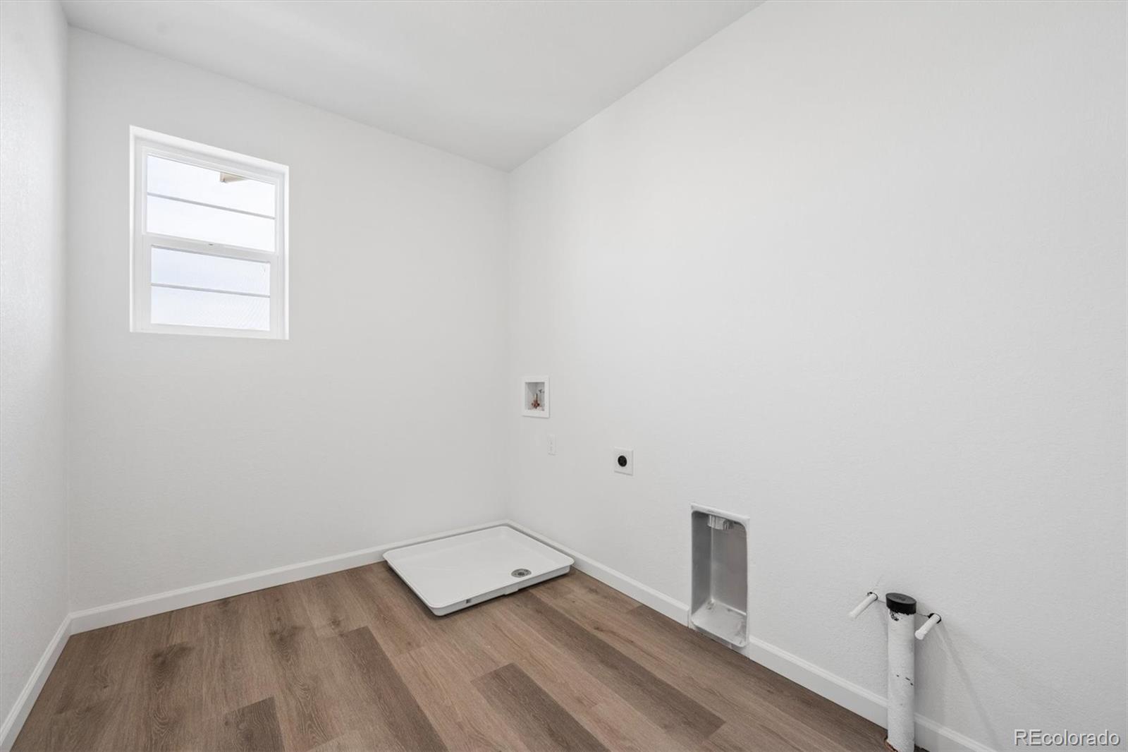 MLS Image #13 for 396  lake granby avenue,brighton, Colorado