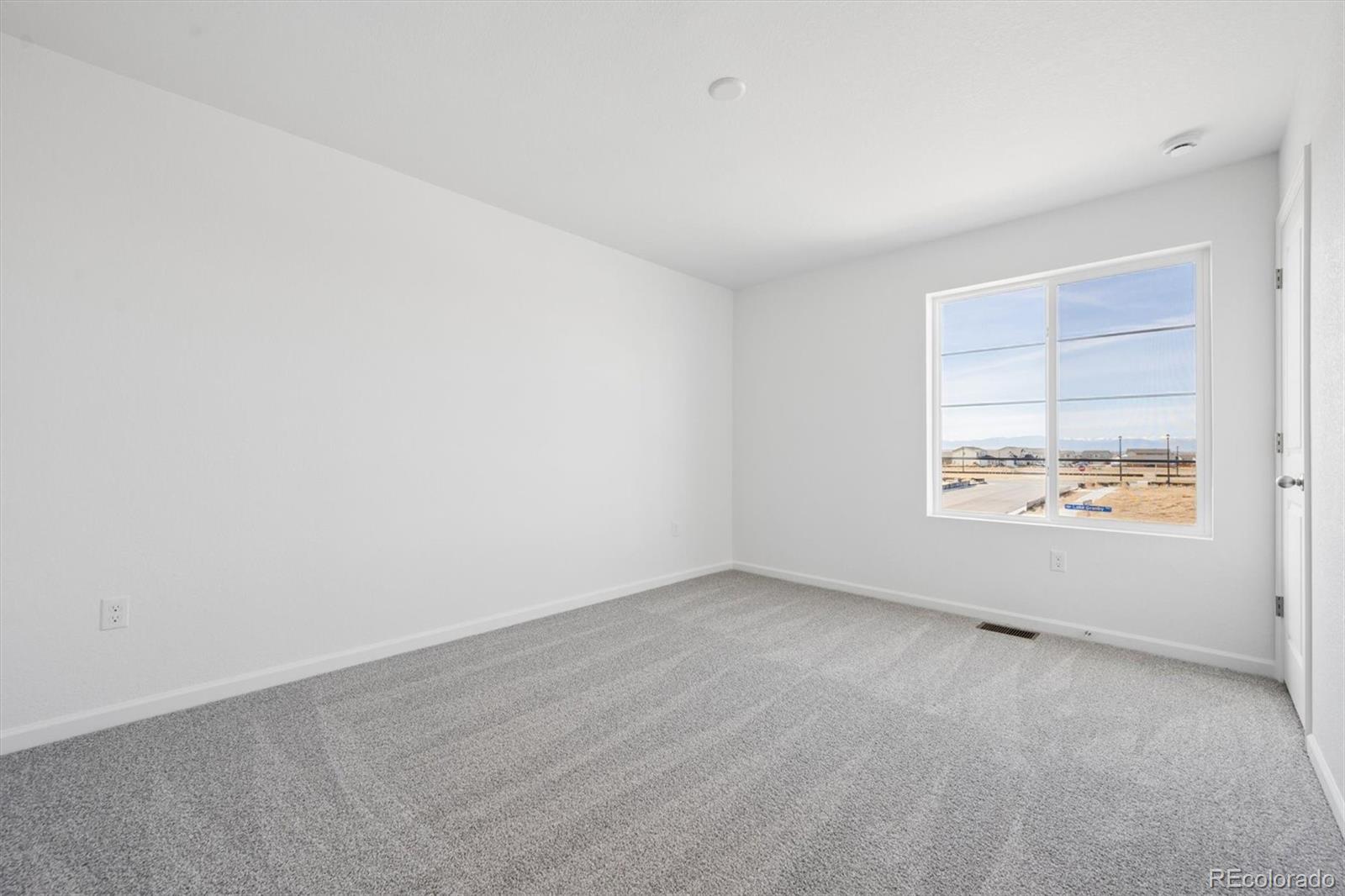 MLS Image #15 for 396  lake granby avenue,brighton, Colorado