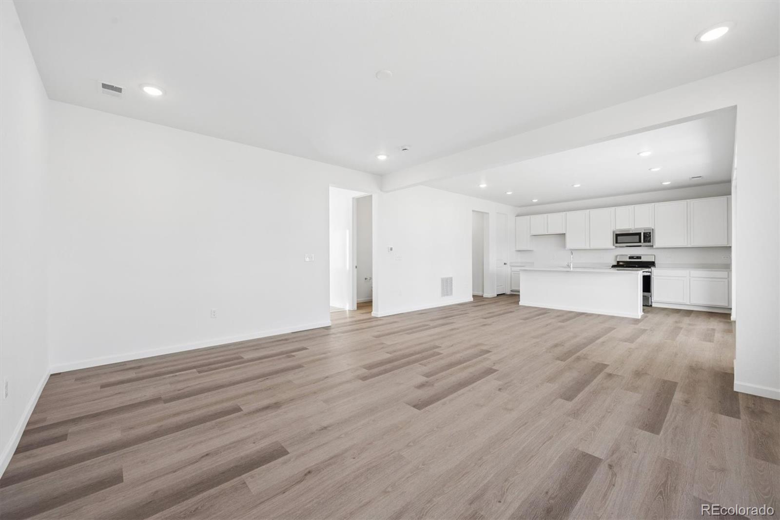 MLS Image #5 for 396  lake granby avenue,brighton, Colorado