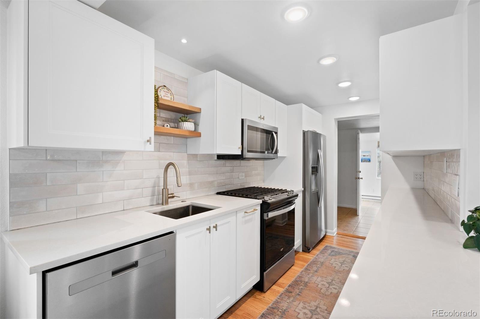 MLS Image #17 for 1459 s bellaire street,denver, Colorado