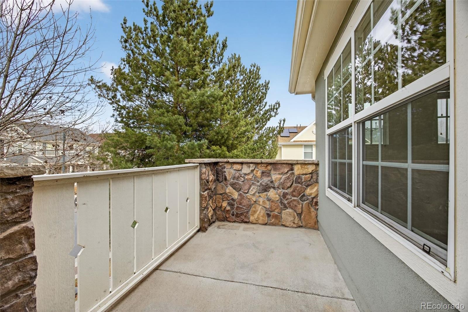 MLS Image #37 for 2290  akron court 101,denver, Colorado