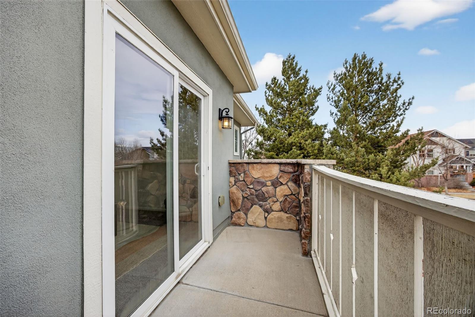 MLS Image #38 for 2290  akron court 101,denver, Colorado