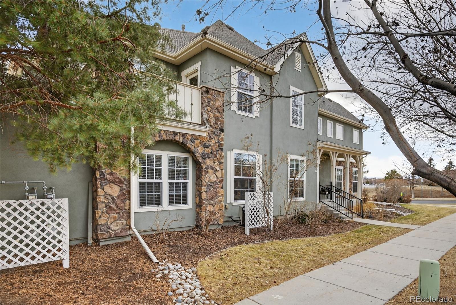 MLS Image #47 for 2290  akron court 101,denver, Colorado
