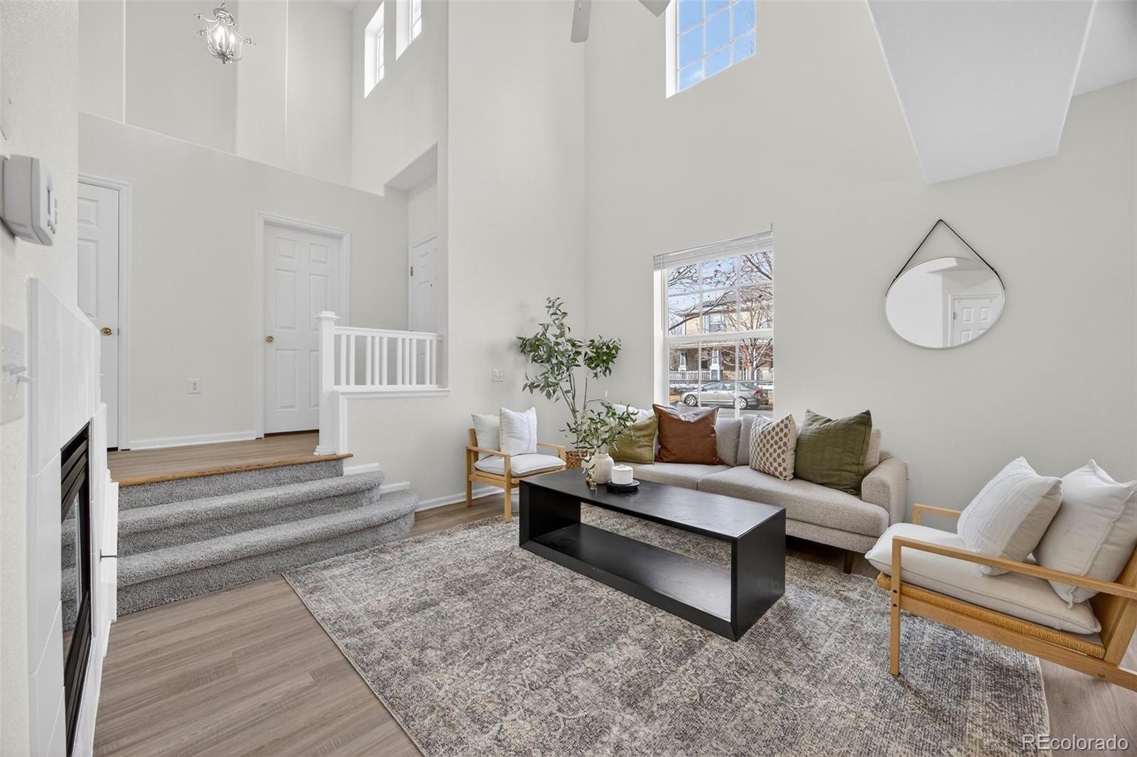 MLS Image #8 for 2290  akron court 101,denver, Colorado