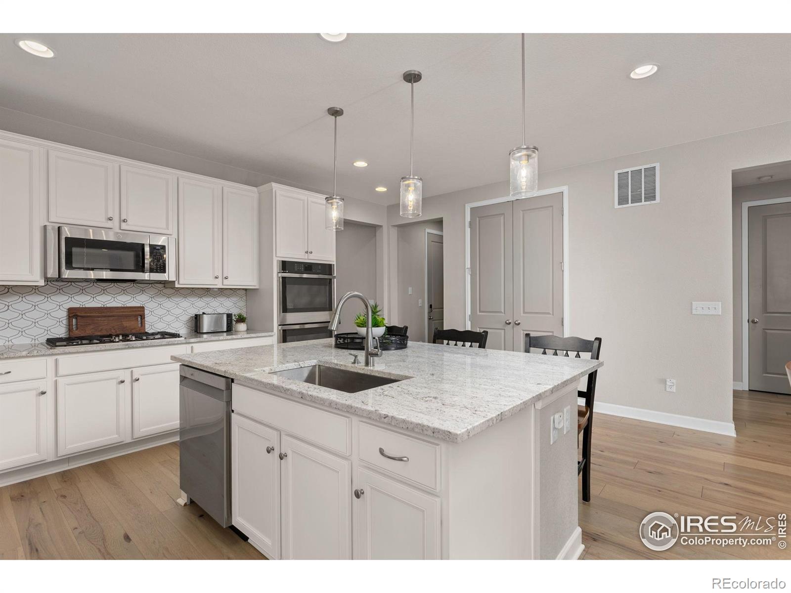MLS Image #5 for 1615  illingworth drive,windsor, Colorado